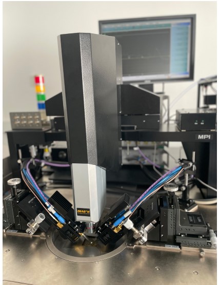 Groundbreaking Achievements in Over-Temperature mmW Broadband Characterization of Semiconductor Devices