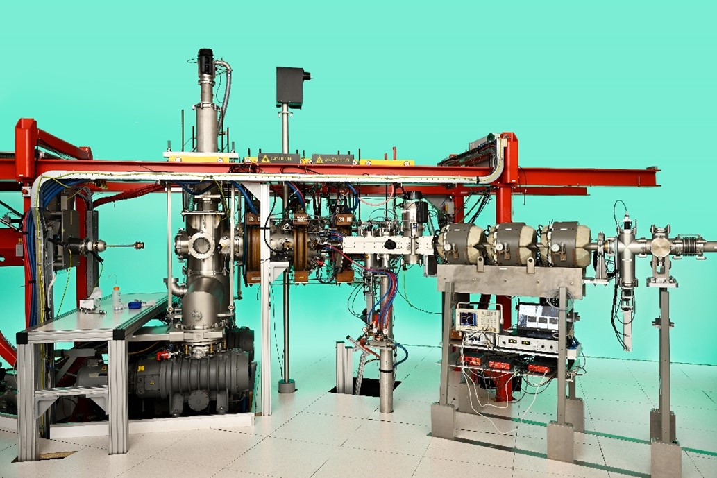 Particle measurements at DIFFER made possible by new Delta power supplies