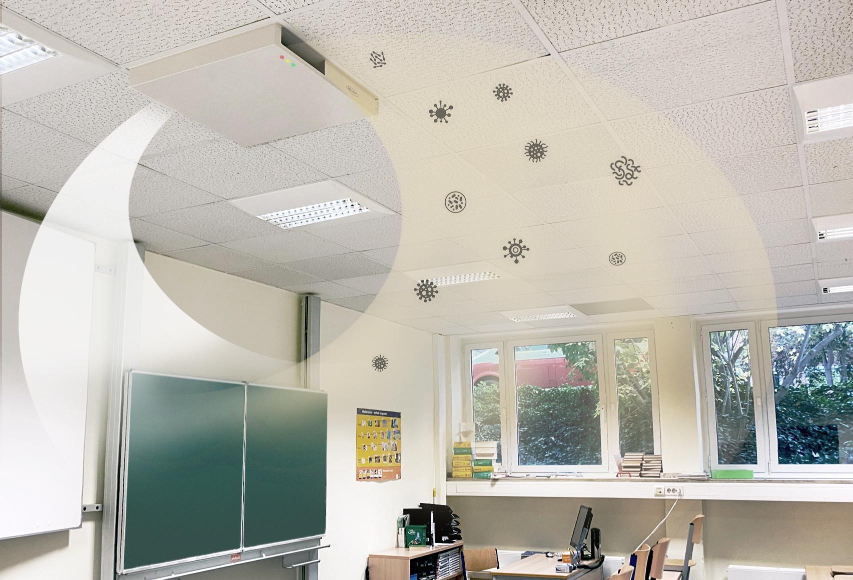 Ideaal voor scholen: de Mikrobex Cloud wordt eenvoudig in het roosterplafond van het klaslokaal geplaatst waar hij de lucht geruisloos ontsmet met UV-C-licht